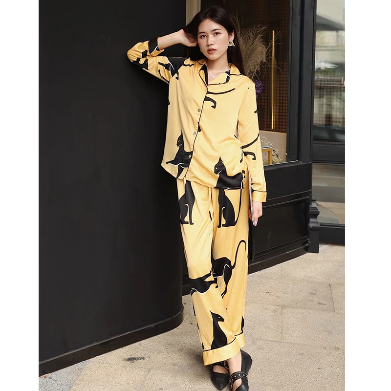 Satin Women's Summer Pajama Set 2 Pcs With Pant Long Sleeve Ladies Silk Sleepwear Luxury Spring Pyjama Suit For Female 2022
Satin Women's Summer Pajama Set 2 Pcs With Pant Long Sleeve Ladies Silk Sleepwear Luxury Spring Pyjama Suit For Female 2022