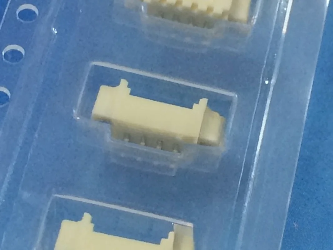 1000pcs 53261-0471 532610471 0532610471 1.25mm Pitch 4-position Reclining Pin Holder
1000pcs 53261-0471 532610471 0532610471 1.25mm Pitch 4-position Reclining Pin Holder