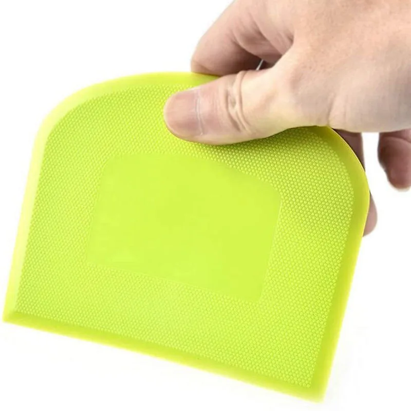 Multi-function Plastic Cream Scrapers DIY Dough Cutter Pastry Cutters Fondant Dough Scraper For Baking Tool Kitchen Accessories
Multi-function Plastic Cream Scrapers DIY Dough Cutter Pastry Cutters Fondant Dough Scraper For Baking Tool Kitchen Accessories