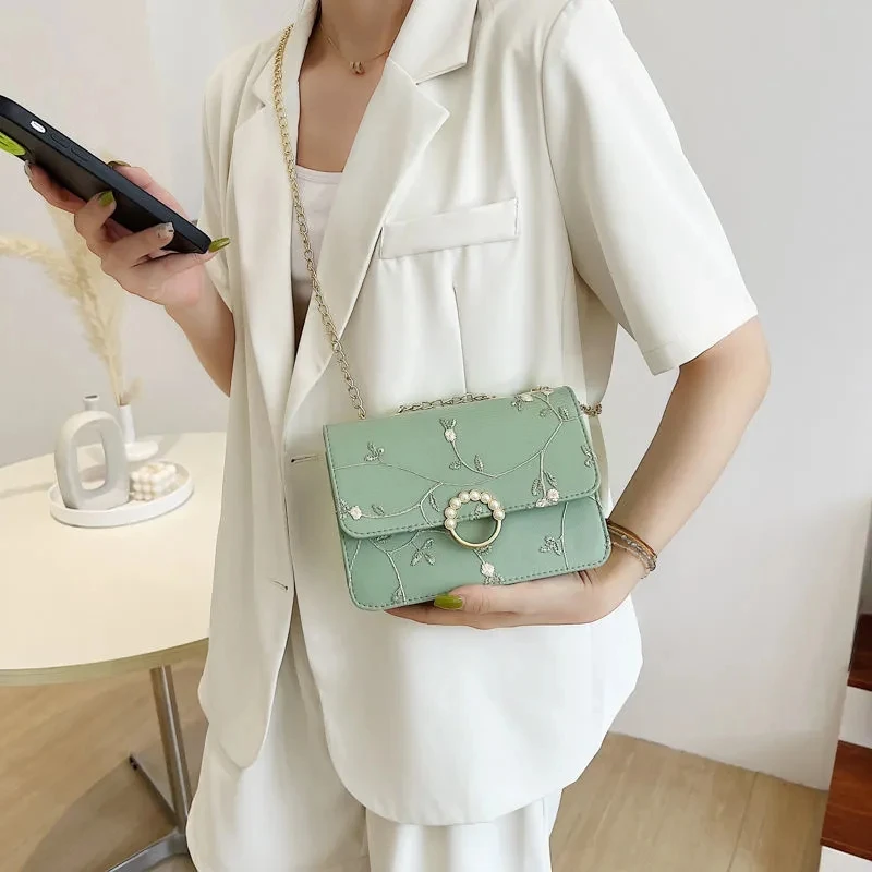 Luxury Designer Handbag Women's Bag Lace Embroidered Shoulder Bag Chain Messenger Bags for Women Square Purse Fashion Female Bag
Luxury Designer Handbag Women's Bag Lace Embroidered Shoulder Bag Chain Messenger Bags for Women Square Purse Fashion Female Bag