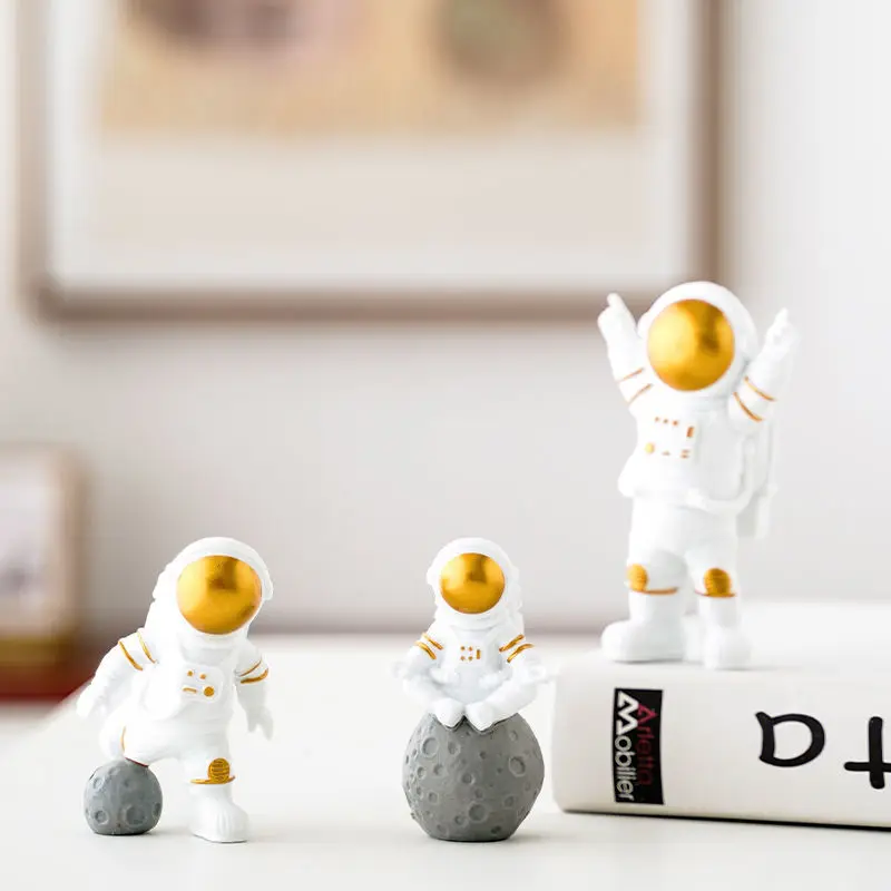 Spaceman Figurines Ornaments Blue Astronaut Figure Planet Micro Landscape Party Cake Decoration Space Themed Gifts
Spaceman Figurines Ornaments Blue Astronaut Figure Planet Micro Landscape Party Cake Decoration Space Themed Gifts
