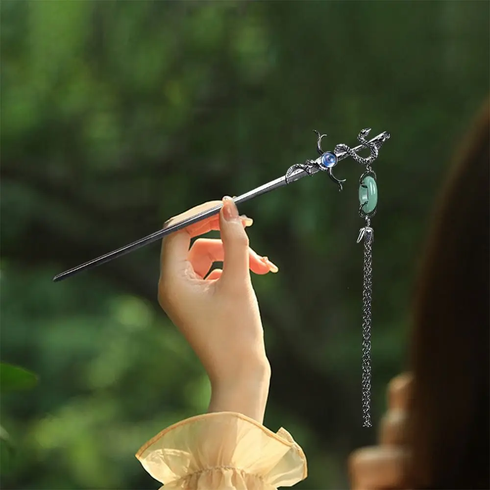 Gift Hanfu Headdress Butterfly New Chinese Style Hairpin Hairstyle Design Tool Tassel Hair Stick Geometric Hair Stick
Gift Hanfu Headdress Butterfly New Chinese Style Hairpin Hairstyle Design Tool Tassel Hair Stick Geometric Hair Stick