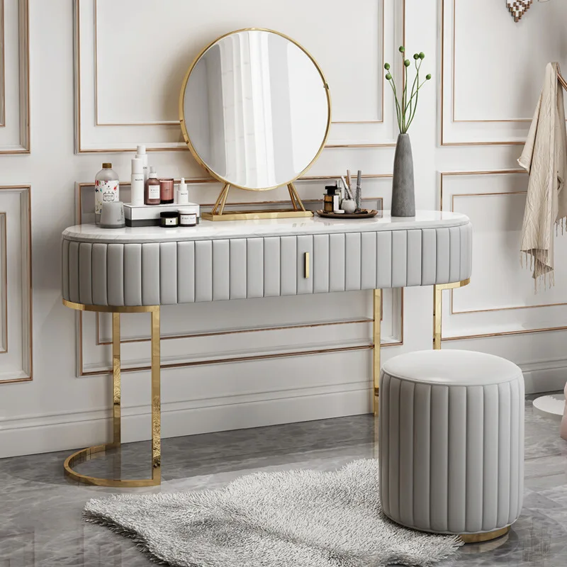 Modern Light Luxury Hong Kong Style Rock Plate Dressing Table Makeup Table, Bedroom, Simple Intelligent Light Net, Red Dressing
Modern Light Luxury Hong Kong Style Rock Plate Dressing Table Makeup Table, Bedroom, Simple Intelligent Light Net, Red Dressing
