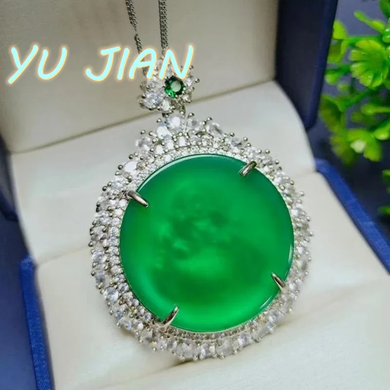 Genuine Natural Green Buddha Pendant Necklace Jewelry Women Certified Jades Chrysoprase Amulet Chalcedony Charms Wiht S925 Chain
Genuine Natural Green Buddha Pendant Necklace Jewelry Women Certified Jades Chrysoprase Amulet Chalcedony Charms Wiht S925 Chain