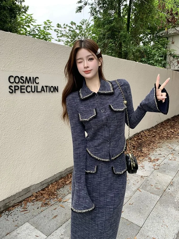 UNXX осенний Новый корейский Асимметричный лоскутный Повседневный женский пиджак с длинным рукавом + пикантная юбка средней длины с высокой талией костюм из двух предметов
UNXX осенний Новый корейский Асимметричный лоскутный Повседневный женский пиджак с длинным рукавом + пикантная юбка средней длины с высокой талией костюм из двух предметов