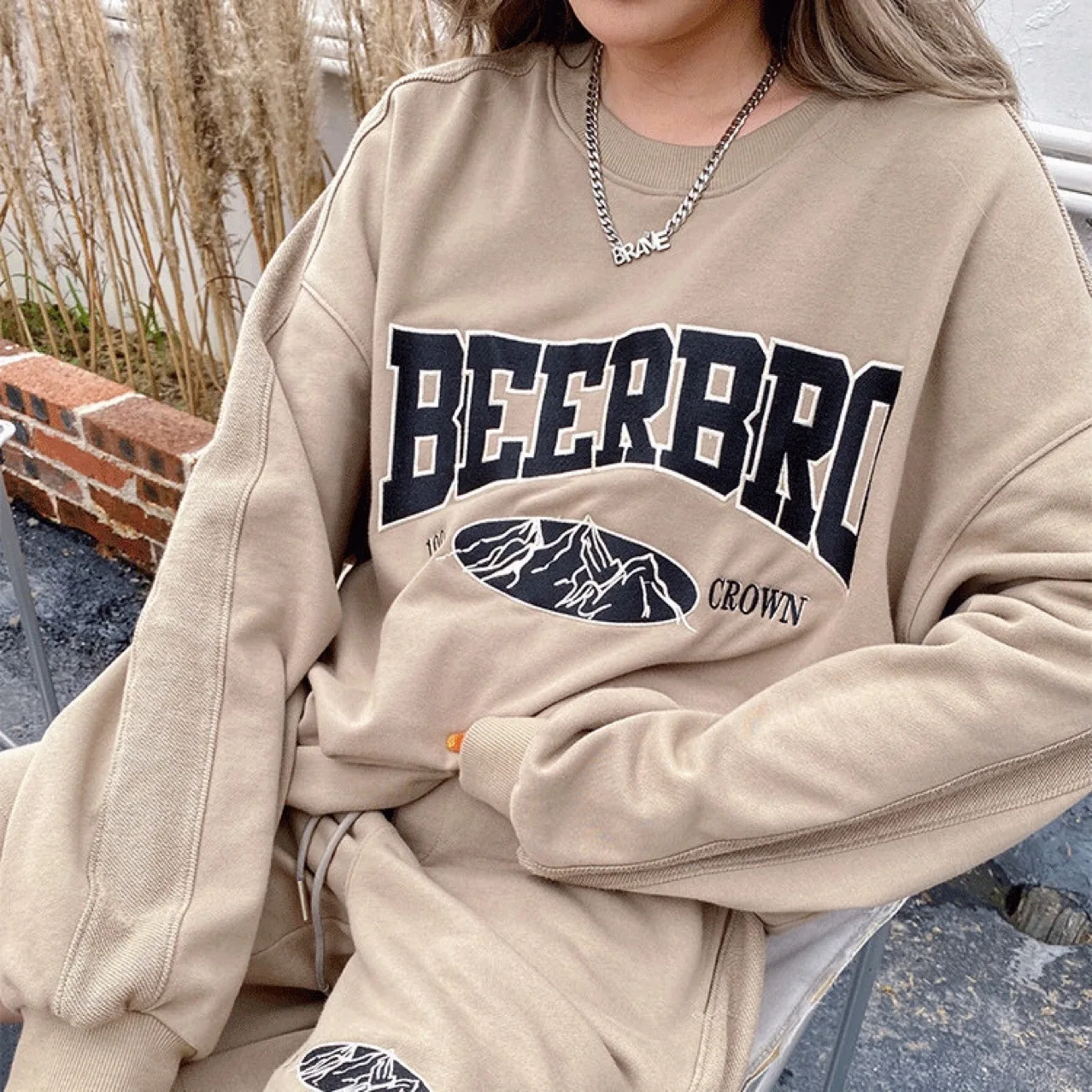 Autumn Fashion Women Casual Oversized Sweatshirt Letter Print Round-Neck Long Sleeve Loose Jumper Shirt Pullovers for Girls
Autumn Fashion Women Casual Oversized Sweatshirt Letter Print Round-Neck Long Sleeve Loose Jumper Shirt Pullovers for Girls