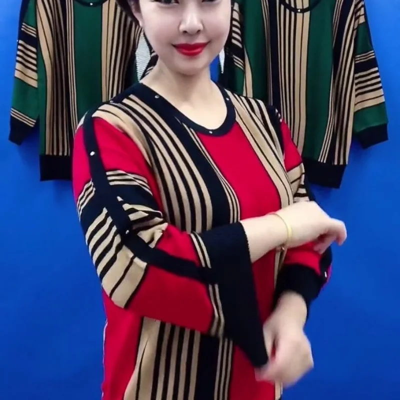 Spring Autumn New Long-sleeved Women O-neck Bat Fit Sweaters Pullover T-shirt Knitted Base Printing Casual Knit Sweater E600
Spring Autumn New Long-sleeved Women O-neck Bat Fit Sweaters Pullover T-shirt Knitted Base Printing Casual Knit Sweater E600