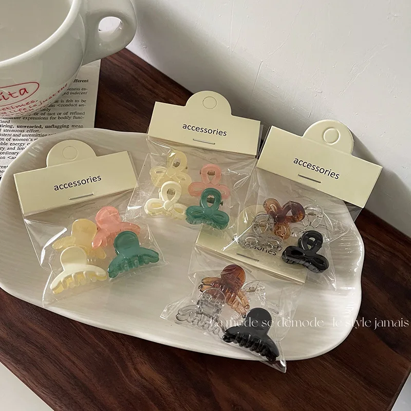 Cute jelly-colored transparent plastic mini small grab clip Color bow side bangs hairpin side clip Korean version
Cute jelly-colored transparent plastic mini small grab clip Color bow side bangs hairpin side clip Korean version