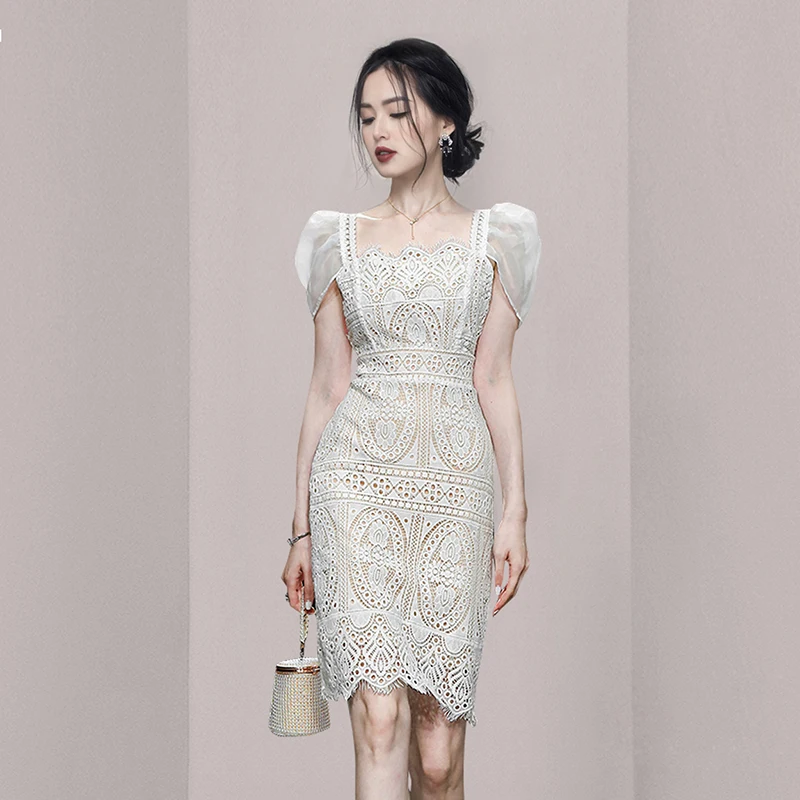JSXDHK Elegant French Summer Puff Sleeve Lace Bodycon Dress Fashion Women Square Collar Hollow Out Embroidery White Sheath Dress
JSXDHK Elegant French Summer Puff Sleeve Lace Bodycon Dress Fashion Women Square Collar Hollow Out Embroidery White Sheath Dress