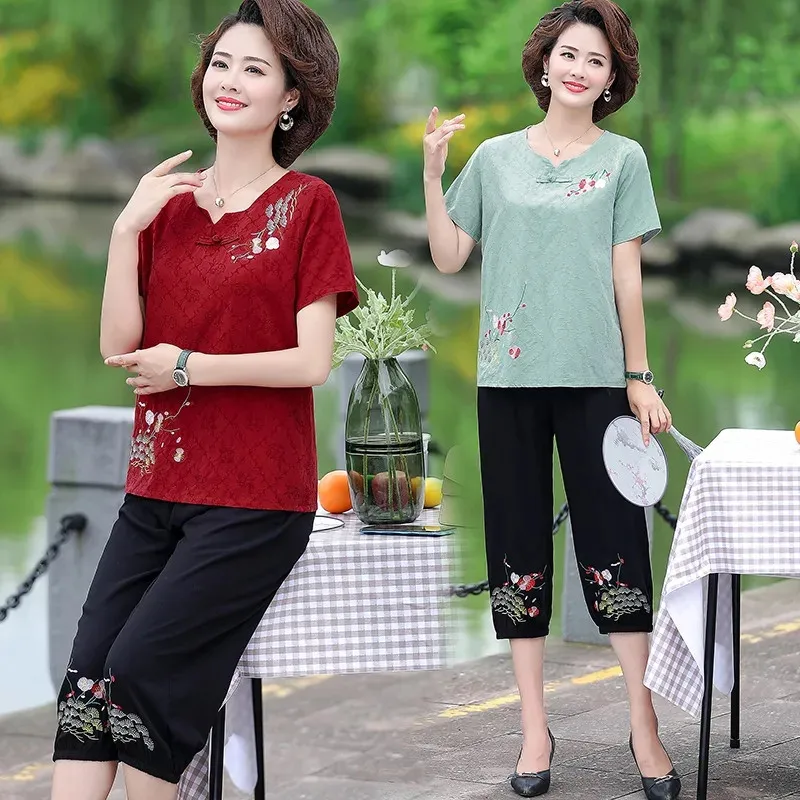 Mom's Summer Set Ladies 2022 New Two-Piece Middle-Aged Elderly Women's Suit Short-Sleeved Top Foreign Style Outfit Female Coat
Mom's Summer Set Ladies 2022 New Two-Piece Middle-Aged Elderly Women's Suit Short-Sleeved Top Foreign Style Outfit Female Coat