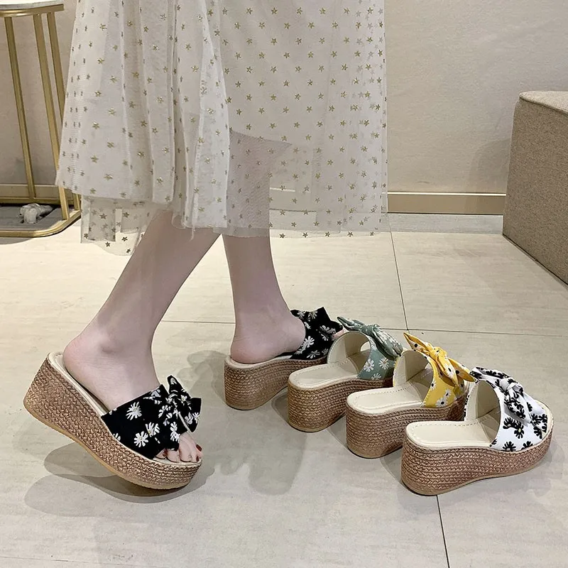 Newly 2021 Womens Wedges Beach Sandals Slippers Summer Slip On Women Outside Butterfly-knot Shoes for Women Zapatos Mujer
Newly 2021 Womens Wedges Beach Sandals Slippers Summer Slip On Women Outside Butterfly-knot Shoes for Women Zapatos Mujer