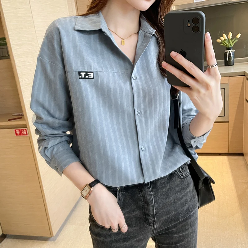 Spring New Women's Solid Color Long-sleeved Chiffon Shirt Top Cardigan Shirt Bottoming Shirt Korean Fashion Button Up Shirt
Spring New Women's Solid Color Long-sleeved Chiffon Shirt Top Cardigan Shirt Bottoming Shirt Korean Fashion Button Up Shirt