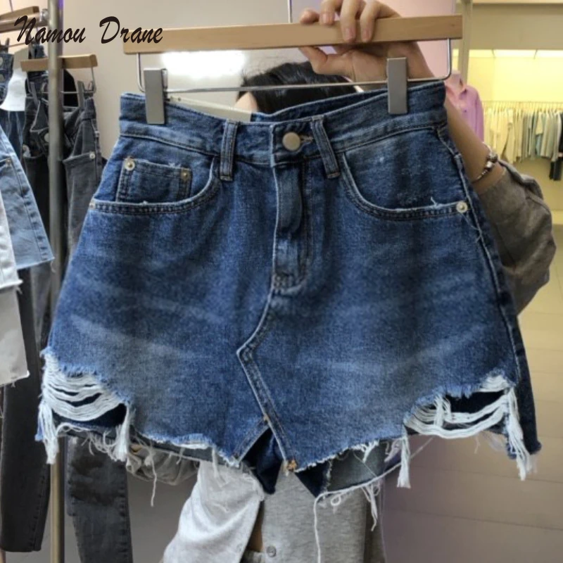 Namou Drane 2022 Summer Korean Version of The New High-waisted Buckle Versatile Made Old Torn Hair Edge Spice Girl Denim Shorts
Namou Drane 2022 Summer Korean Version of The New High-waisted Buckle Versatile Made Old Torn Hair Edge Spice Girl Denim Shorts