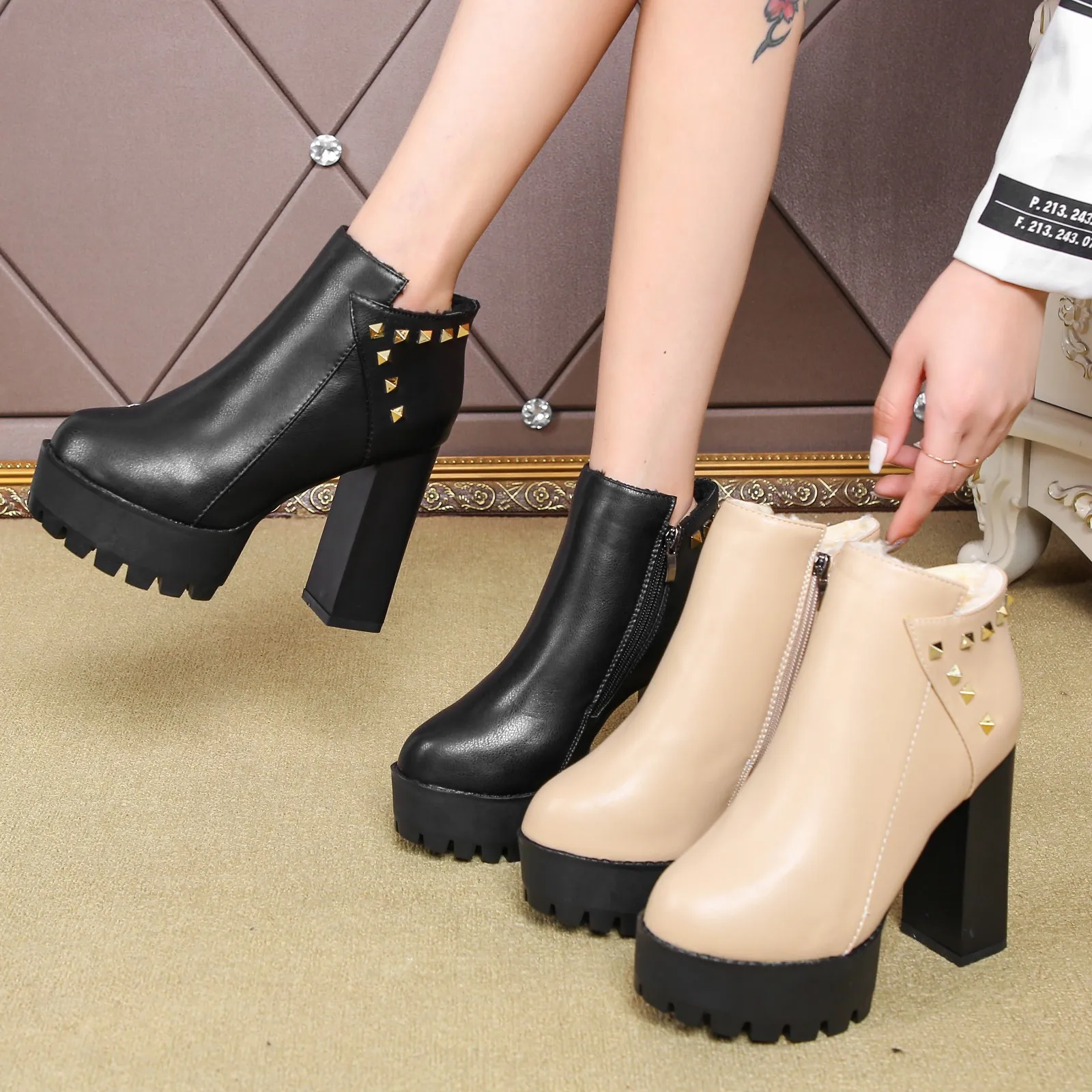 Fashion New Women's Side Zipper Ankle Boots Platform Thick High Heel 10/12 Cm Ladies Boots Winter Woman Shoes Black Boot
Fashion New Women's Side Zipper Ankle Boots Platform Thick High Heel 10/12 Cm Ladies Boots Winter Woman Shoes Black Boot