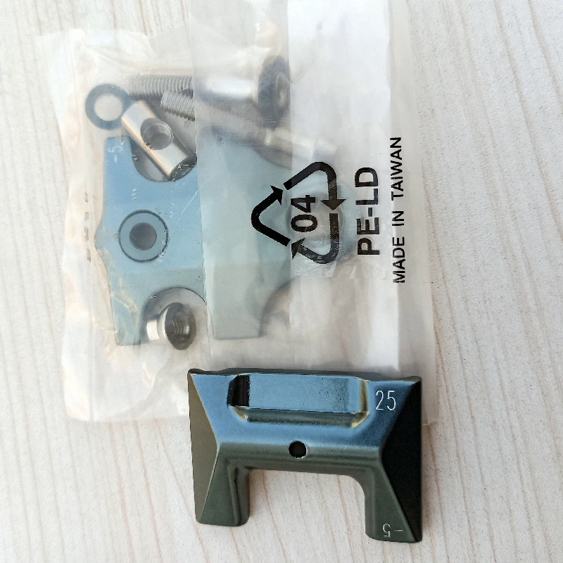 1Set Bicycle Parts Cycle Seatpost Saddle Clamp For Original Giant TCR ADV Propel Seat Post Head Clamp C1/6700 6300 Carbon Frame
1Set Bicycle Parts Cycle Seatpost Saddle Clamp For Original Giant TCR ADV Propel Seat Post Head Clamp C1/6700 6300 Carbon Frame