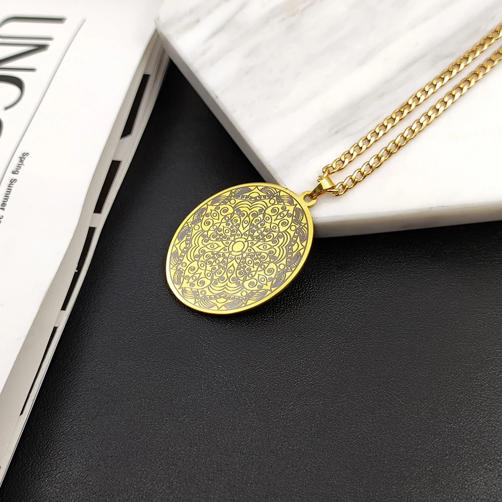 Gold 3mm Cuban Chain Stainless Steel Necklace Fashion Charm Mandala Flower Pattern Pendant Necklace Jewelry Mother's Day Gift
Gold 3mm Cuban Chain Stainless Steel Necklace Fashion Charm Mandala Flower Pattern Pendant Necklace Jewelry Mother's Day Gift