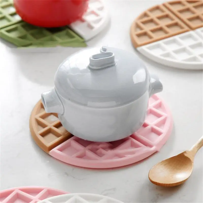 Heat Resistant Home Dining Mat Non-slip Waffle Meal Pad Anti-scald Bowl Placemat Kitchen Accessories Nordic Heat Insulation Pads
Heat Resistant Home Dining Mat Non-slip Waffle Meal Pad Anti-scald Bowl Placemat Kitchen Accessories Nordic Heat Insulation Pads