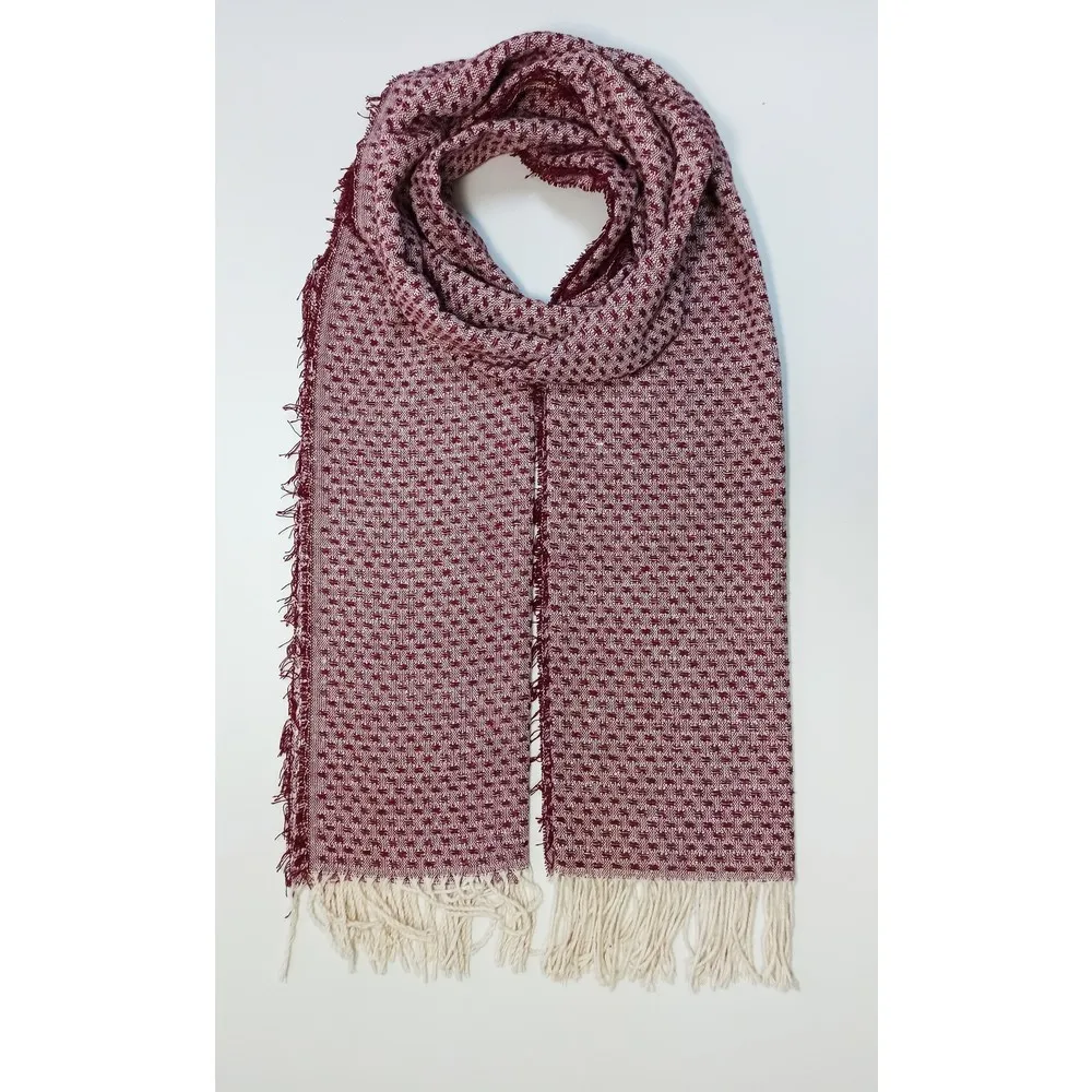 Dorlie Женская Мягкая Текстурированная плотная шаль с кисточками
Dorlie Женская Мягкая Текстурированная плотная шаль с кисточками