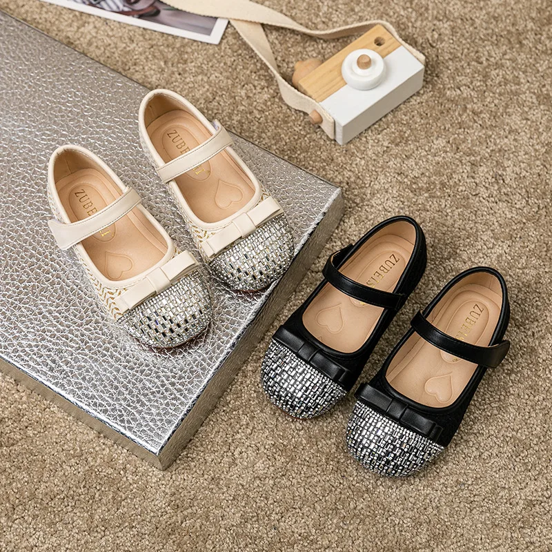 New Princess Shoes Kids Shoes for Girl Children Flats Fashion Rhinestones Shallow Mouth Bow Baby Toddler Soft Soled Shoe
New Princess Shoes Kids Shoes for Girl Children Flats Fashion Rhinestones Shallow Mouth Bow Baby Toddler Soft Soled Shoe