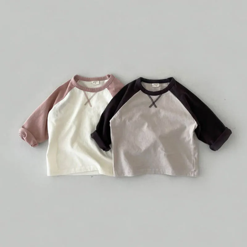 Повседневная рубашка из чистого хлопка, Симпатичные универсальные футболки для мальчиков и девочек, новый стиль, простые модные тонкие свободные футболки с длинным рукавом
Повседневная рубашка из чистого хлопка, Симпатичные универсальные футболки для мальчиков и девочек, новый стиль, простые модные тонкие свободные футболки с длинным рукавом