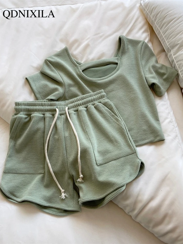 2023 Summer Fashion Street Casual Sports Tracksuit Women's Shorts Sets Fashion Short Sleeve Top T-shirt and Shorts 2-piece Set
2023 Summer Fashion Street Casual Sports Tracksuit Women's Shorts Sets Fashion Short Sleeve Top T-shirt and Shorts 2-piece Set