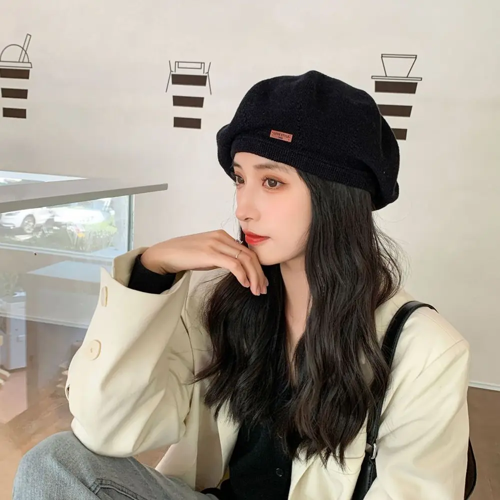 Trendy Punk Warm Letter For Girls Autumn British Beanie Hats Korean Painter Caps French Art Hat Women Knitted Berets
Trendy Punk Warm Letter For Girls Autumn British Beanie Hats Korean Painter Caps French Art Hat Women Knitted Berets