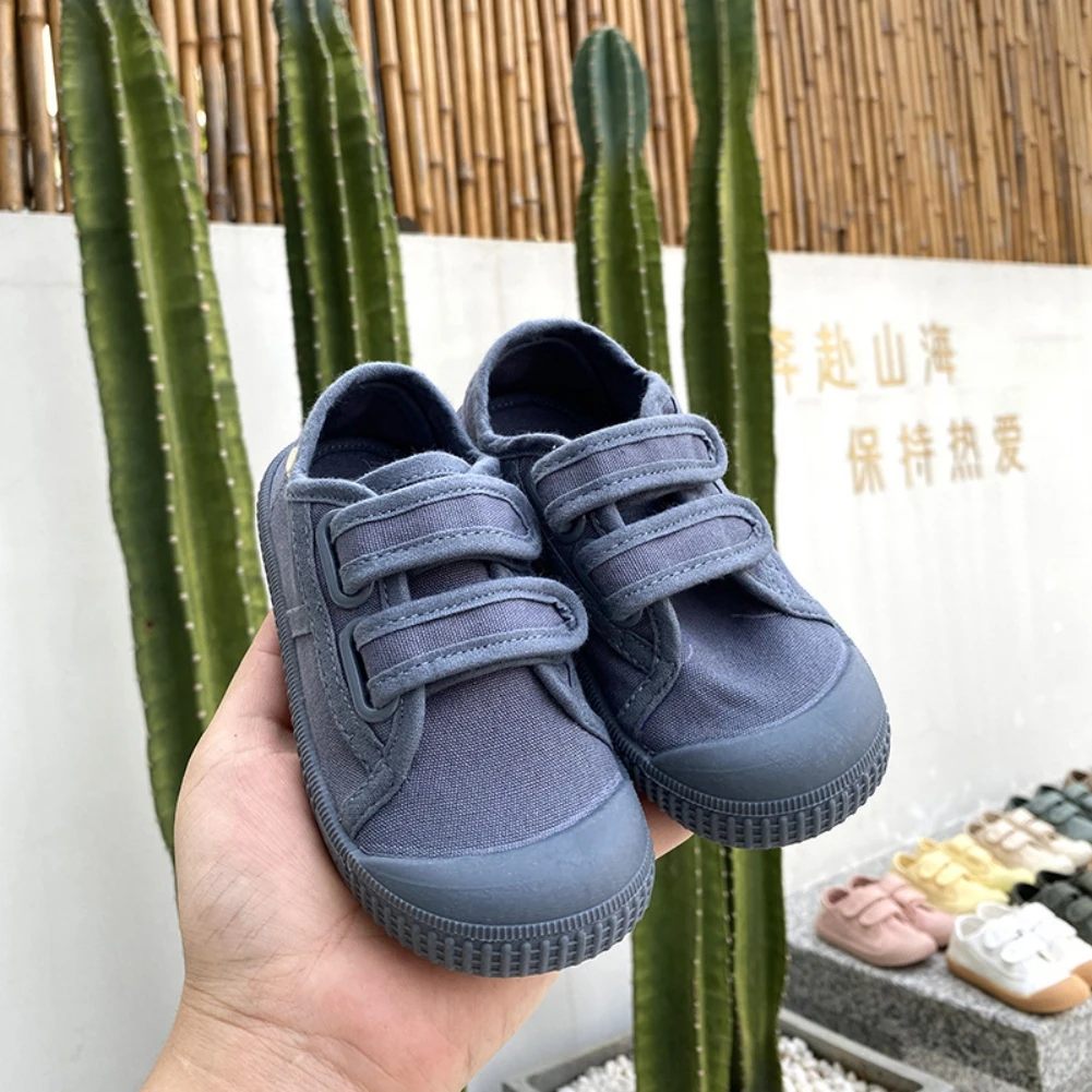 Fashion Forward: Unisex Spring/Autumn Canvas Shoes with Korean-style (2-7 Years)
Fashion Forward: Unisex Spring/Autumn Canvas Shoes with Korean-style (2-7 Years)