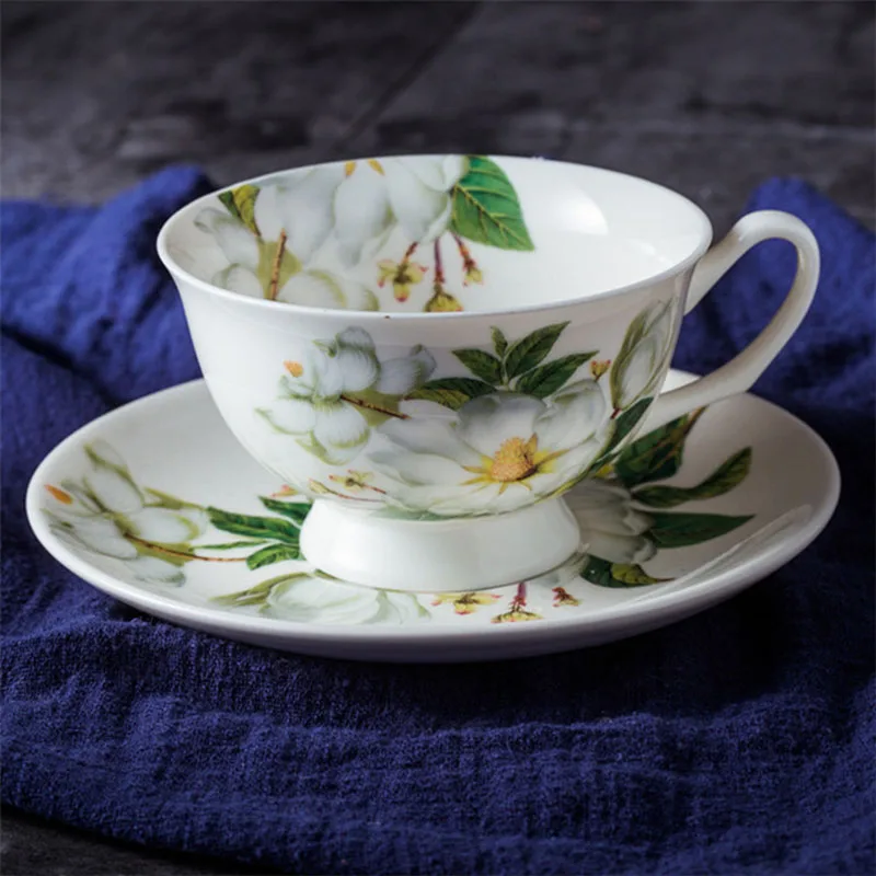Modern Creative Tea Cup And Saucer Set Nordic Boss Luxury Tea Cup Set Ceramic Reusable Tazas De Ceramica Creativas Espresso Cups
Modern Creative Tea Cup And Saucer Set Nordic Boss Luxury Tea Cup Set Ceramic Reusable Tazas De Ceramica Creativas Espresso Cups