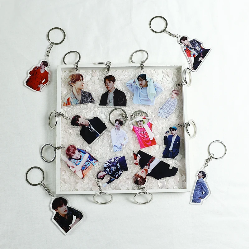 Kpop Bangtan Boys Jhope Keychain Art Painting Key Ring Pendant for Bag Usb Car Key Decoration Fans Gift Collection
Kpop Bangtan Boys Jhope Keychain Art Painting Key Ring Pendant for Bag Usb Car Key Decoration Fans Gift Collection