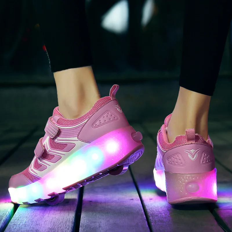 Size 28-43 Luminous LED Sneakers on Wheels Children Boys Roller Shoes With Lights USB Charged Glowing Skate Shoes for Kids Girls
Size 28-43 Luminous LED Sneakers on Wheels Children Boys Roller Shoes With Lights USB Charged Glowing Skate Shoes for Kids Girls
