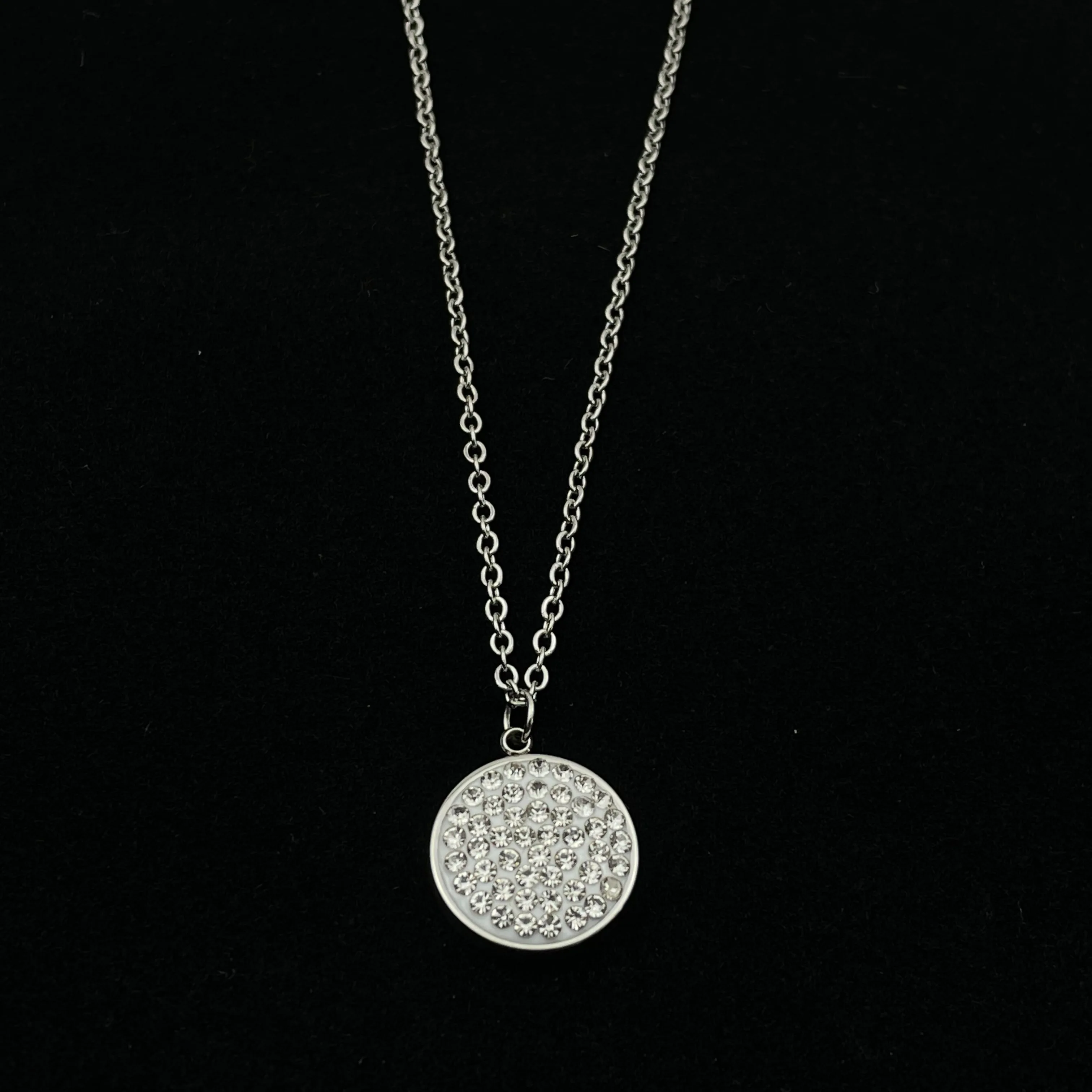 Hot sale women stainless steel necklace silver cross chain necklace ladies with diamond necklace jewelry wholesale
Hot sale women stainless steel necklace silver cross chain necklace ladies with diamond necklace jewelry wholesale