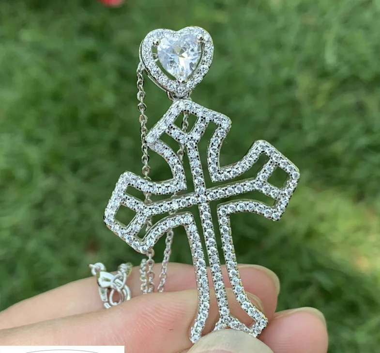 ANGLANG Stylish Necklace Cross Gold&Silver Color Cubic Zirconia Crucifix Bling Jesus Cross Love Heart Pendant Necklace Jewelry
ANGLANG Stylish Necklace Cross Gold&Silver Color Cubic Zirconia Crucifix Bling Jesus Cross Love Heart Pendant Necklace Jewelry