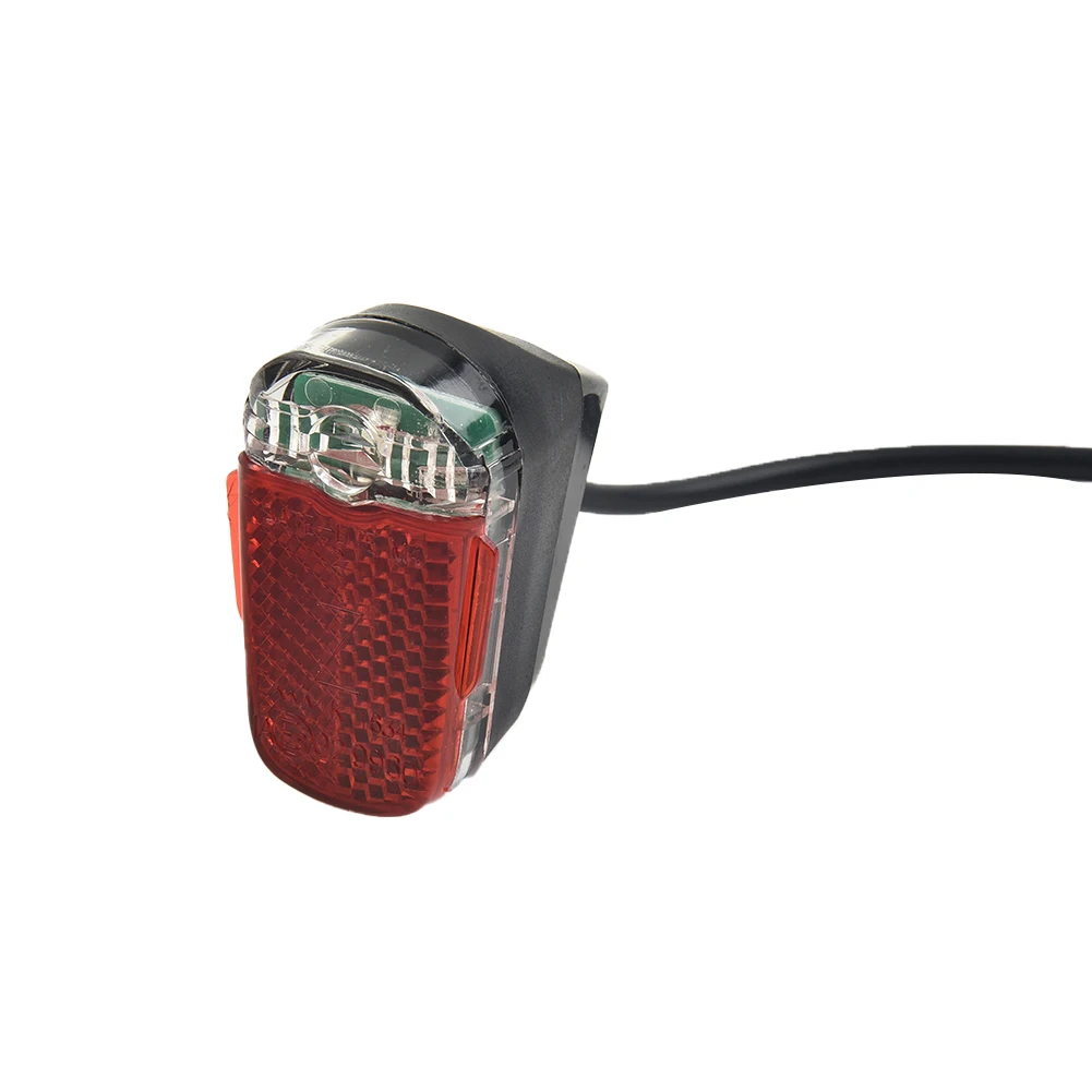 Electric Scooter Brake Rear Tail Light For-Ninebot Max G30 G30D Electric Scooter Taillight ABS Fender Lamp Cycling Parts
Electric Scooter Brake Rear Tail Light For-Ninebot Max G30 G30D Electric Scooter Taillight ABS Fender Lamp Cycling Parts