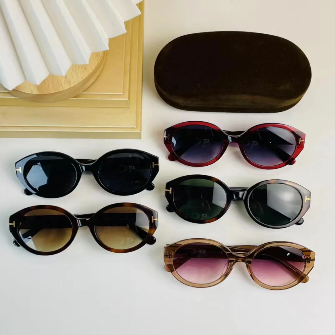 High Quality Vintage Oval Sun Glasses 0916 Retro Female Fashionable Travelling Eyewear Tom Sunglasses Black Women
High Quality Vintage Oval Sun Glasses 0916 Retro Female Fashionable Travelling Eyewear Tom Sunglasses Black Women