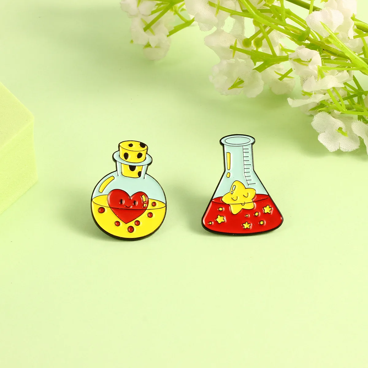 Creative Chemistry Tube Enamel Pins Cute Love Science Experiment badge Punk Costume Accessories Jewelry Gift Cute Lapel Brooch
Creative Chemistry Tube Enamel Pins Cute Love Science Experiment badge Punk Costume Accessories Jewelry Gift Cute Lapel Brooch