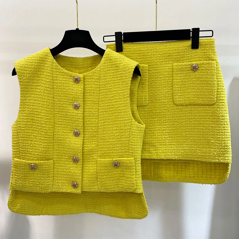 Runway Two Piece Set Women Skirts Sets Yellow Tweed Single Breasted Silk Lining Vest Tops Elegant 2 Pocket Bodycon Mini Skirt 
Runway Two Piece Set Women Skirts Sets Yellow Tweed Single Breasted Silk Lining Vest Tops Elegant 2 Pocket Bodycon Mini Skirt