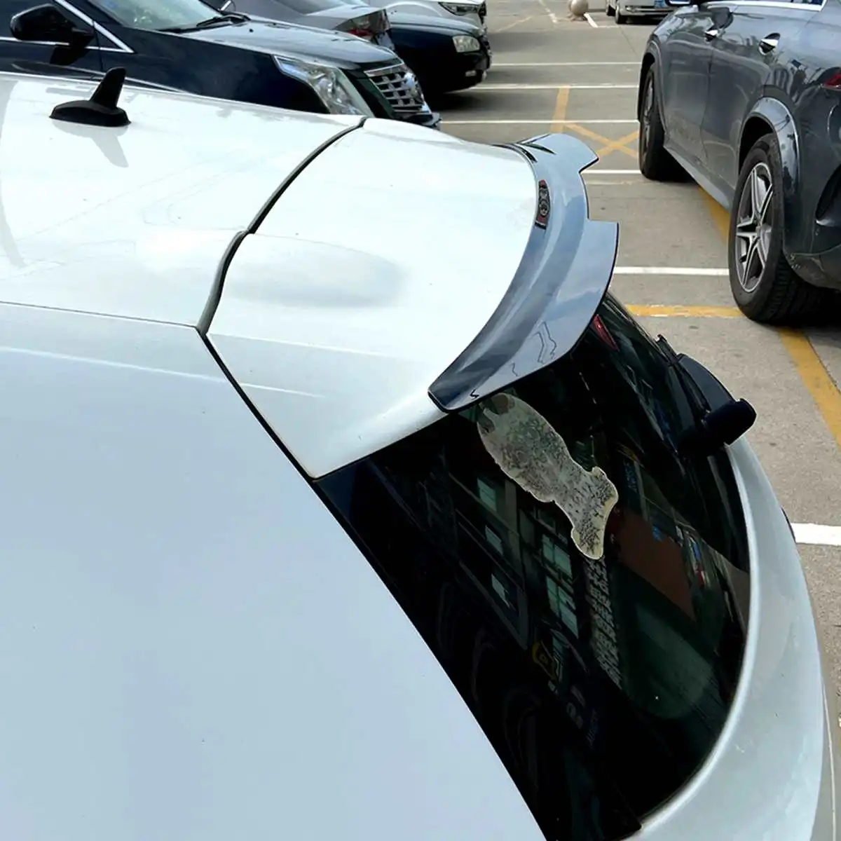 Rear Window Roof Spoiler Sun Rain Shade Vent Visor Lip Universal For Volkswagen VW Scirocco 2015+ 2016 2017 2018 2019 2020
Rear Window Roof Spoiler Sun Rain Shade Vent Visor Lip Universal For Volkswagen VW Scirocco 2015+ 2016 2017 2018 2019 2020