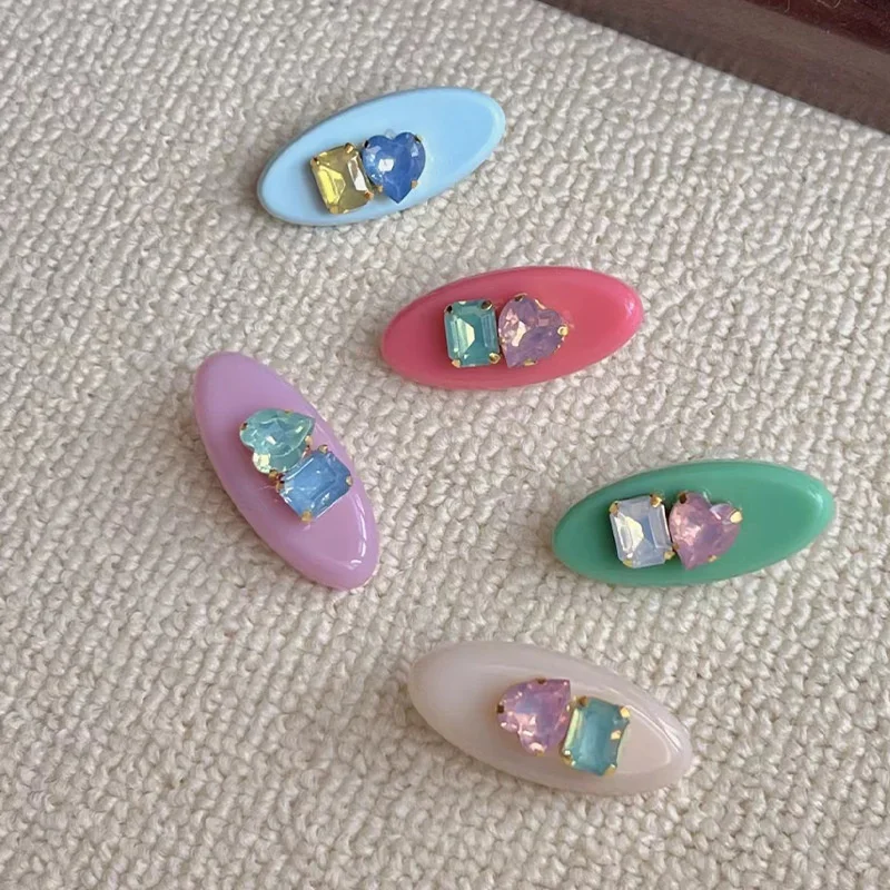 Candy Color Rhinestone Heart Love Elliptic Acetate Hair Clip For Girl Woman Simple Cute Kawaii Fairy Hairpin Fashion Accessories
Candy Color Rhinestone Heart Love Elliptic Acetate Hair Clip For Girl Woman Simple Cute Kawaii Fairy Hairpin Fashion Accessories
