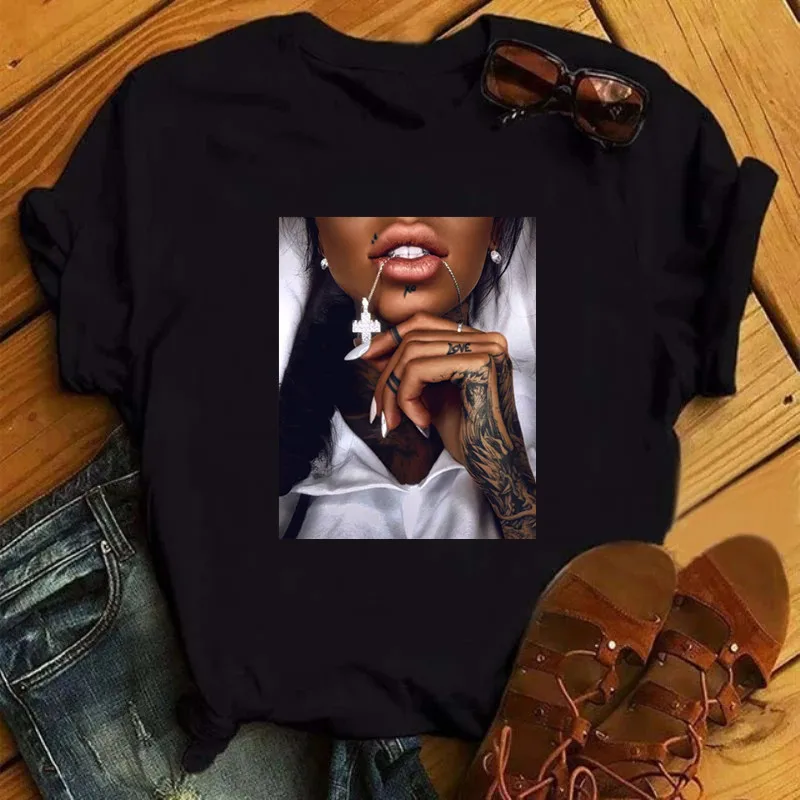 2022 Women T Shirt Print Tee Shirt O-Neck Tops Tees Summer Style Female T-Shirt Fashion Ladies Funny T-shirts Black Punk Tees
2022 Women T Shirt Print Tee Shirt O-Neck Tops Tees Summer Style Female T-Shirt Fashion Ladies Funny T-shirts Black Punk Tees