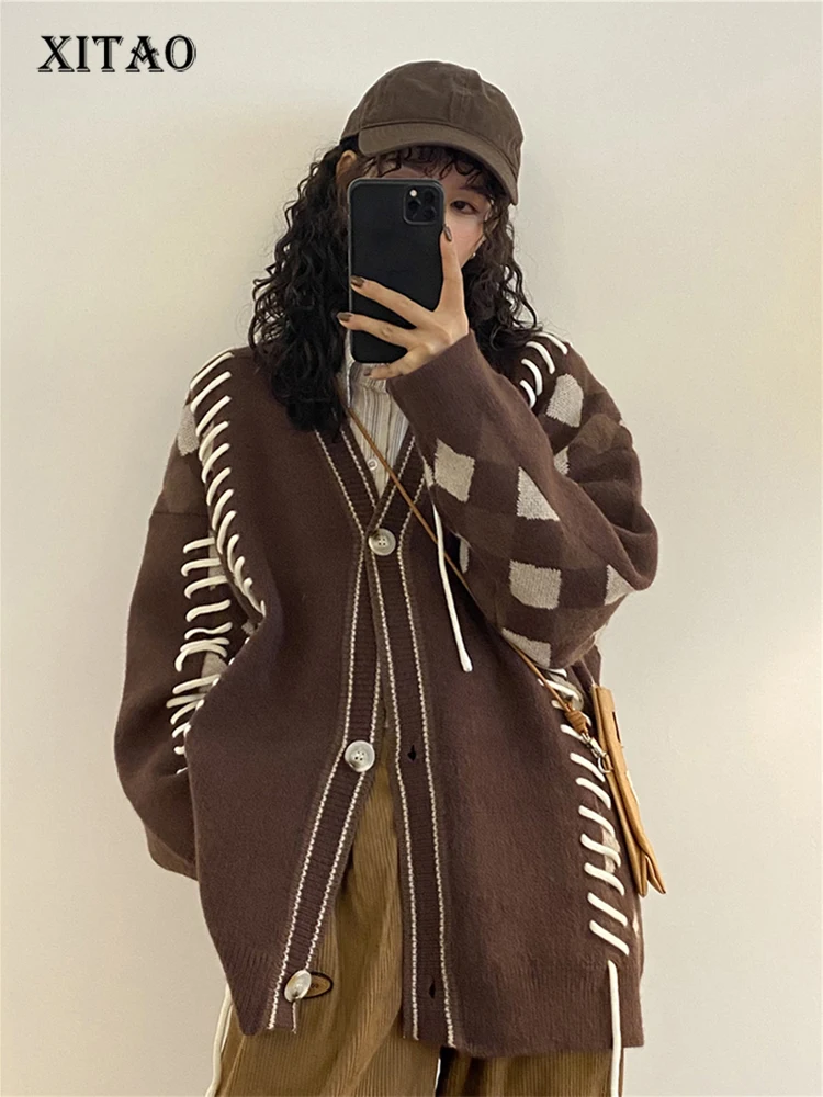 XITAO Vintage Knitting Cardigan Contrast Color Loose Plaid Splicing Bright Line Decorate Women Coat Autumn Loose New ZY7657
XITAO Vintage Knitting Cardigan Contrast Color Loose Plaid Splicing Bright Line Decorate Women Coat Autumn Loose New ZY7657