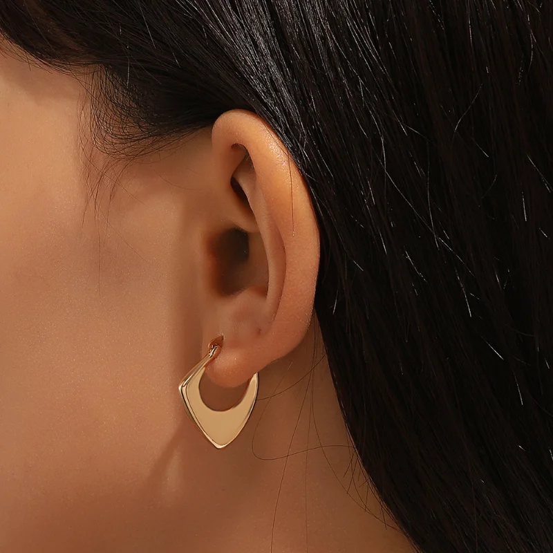 Fashion Retro Gold Color Stereo Square Earrings for Women Simple Temperament Metal Geometric Earrings Jewelry Accessories Gifts
Fashion Retro Gold Color Stereo Square Earrings for Women Simple Temperament Metal Geometric Earrings Jewelry Accessories Gifts