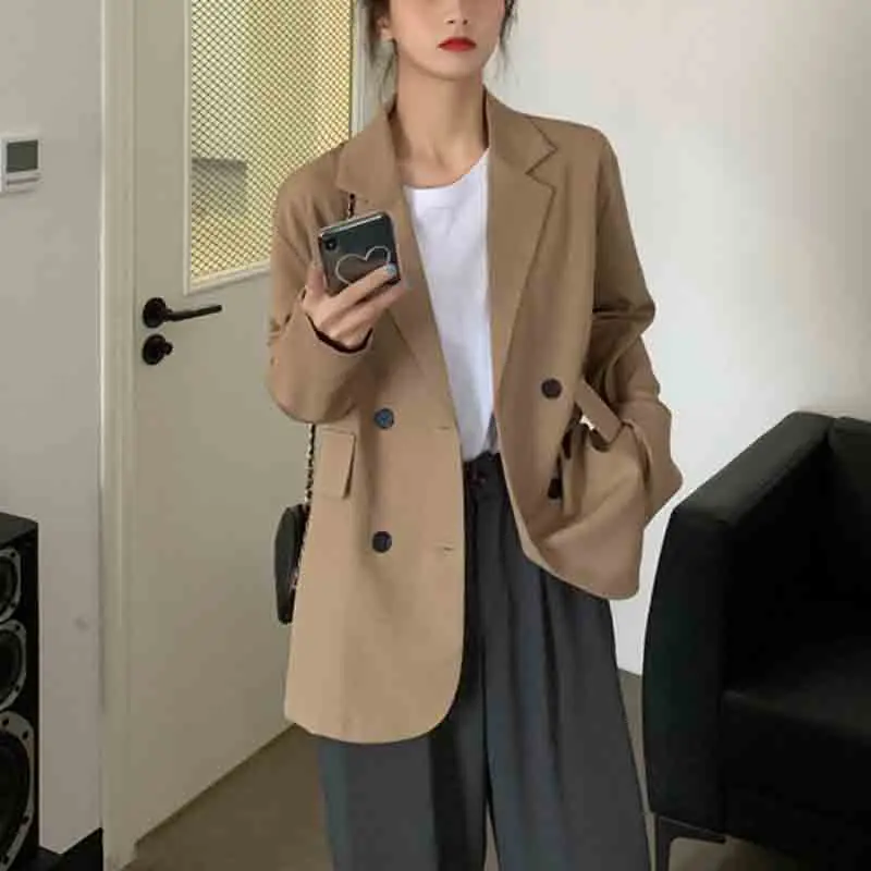 Пиджак женский с отложным воротником и длинными рукавами, темпераментный женский костюм, новинка сезона весна-осень 2023, Модный повседневный облегающий свободный женский маленький костюм Y150
Пиджак женский с отложным воротником и длинными рукавами, темпераментный женский костюм, новинка сезона весна-осень 2023, Модный повседневный облегающий свободный женский маленький костюм Y150