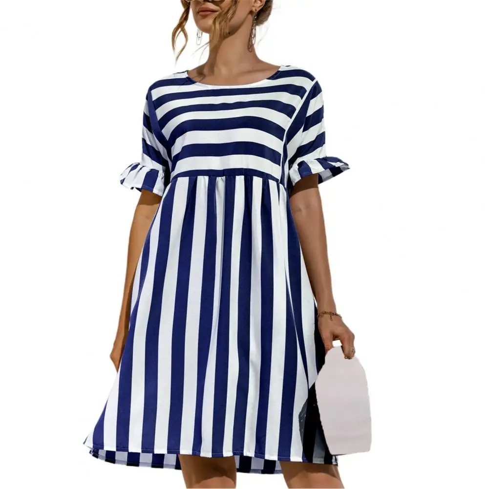 New Summer Women Dress Short Sleeve Striped Ruffles Summer Large Hem Loose-fitting Casual Mini Dress for Party Streetwear
New Summer Women Dress Short Sleeve Striped Ruffles Summer Large Hem Loose-fitting Casual Mini Dress for Party Streetwear