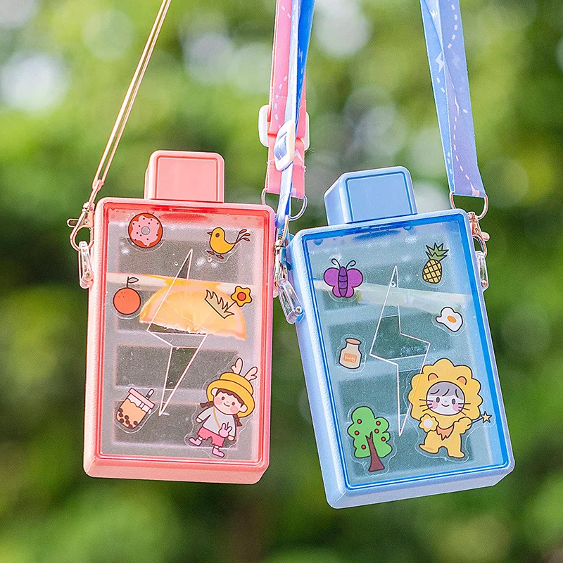 Flat Strap Water Cup Cute Water Bottle for Girls, Boys and Girls, Fall-proof Portable Square Cup for Children In Summer
Flat Strap Water Cup Cute Water Bottle for Girls, Boys and Girls, Fall-proof Portable Square Cup for Children In Summer