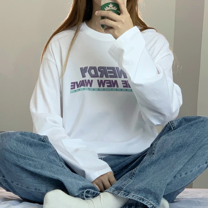 Spring autumn new letters hundred hit bottom shirt tops Long sleeves pullover top ulzzang cotton long-sleeved T-shirt female
Spring autumn new letters hundred hit bottom shirt tops Long sleeves pullover top ulzzang cotton long-sleeved T-shirt female
