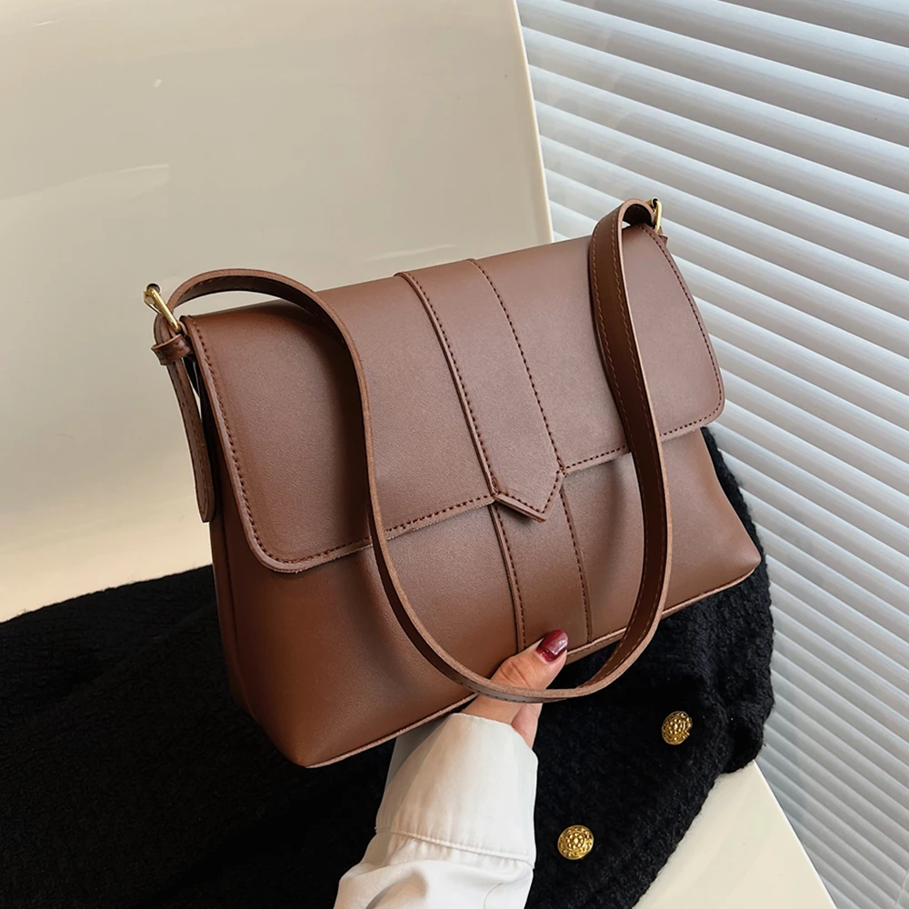 Toptrends Vintage Arrow Work Crossbody Shoulder Bags For Women 2022 Winter Trend Fashion Designer Large Capacity Ladies Handbags
Toptrends Vintage Arrow Work Crossbody Shoulder Bags For Women 2022 Winter Trend Fashion Designer Large Capacity Ladies Handbags