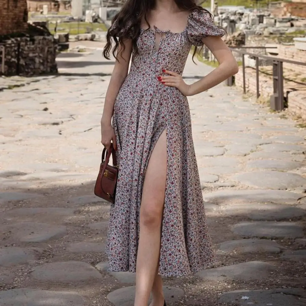 Women Dress Puff Short Sleeve Front Lace-up Lady Dress Split Hem Summer Floral Print Square Collar Maxi Dress Long Sundress
Women Dress Puff Short Sleeve Front Lace-up Lady Dress Split Hem Summer Floral Print Square Collar Maxi Dress Long Sundress
