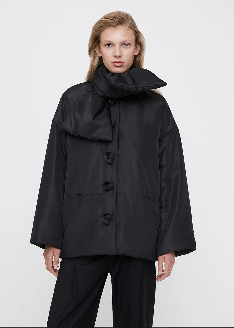 T0teme Autumn/Winter Women Jacket Polyester VIscose Scarf Collar Flair Full Sleeve Oversize Knot Buttons Outer Cardigan
T0teme Autumn/Winter Women Jacket Polyester VIscose Scarf Collar Flair Full Sleeve Oversize Knot Buttons Outer Cardigan