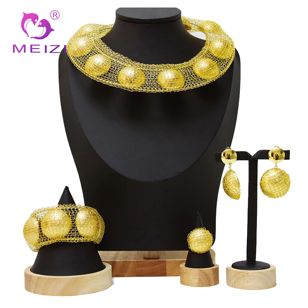 Latest Fashion Italian Dubai 18k Gold Indian And Turkish Jewelry Set For Women Wedding Earring Set, Necklace Ring And Bracelet
Latest Fashion Italian Dubai 18k Gold Indian And Turkish Jewelry Set For Women Wedding Earring Set, Necklace Ring And Bracelet