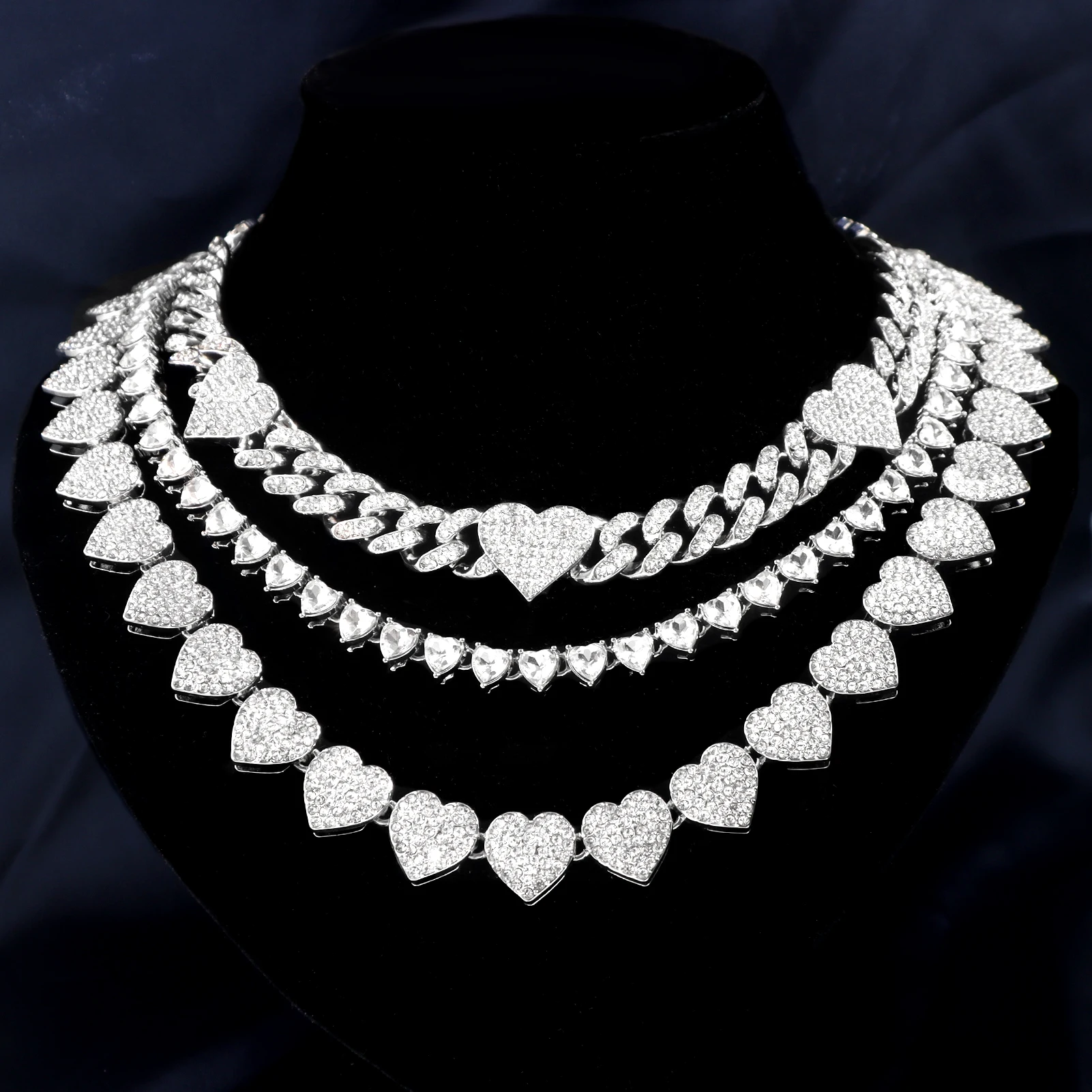 Hip Hop Women Heart Cuban Link Chain Necklace Bling Iced Out Gold Silver Color Rhinestone Paved Choker Necklaces Wedding Jewelry
Hip Hop Women Heart Cuban Link Chain Necklace Bling Iced Out Gold Silver Color Rhinestone Paved Choker Necklaces Wedding Jewelry